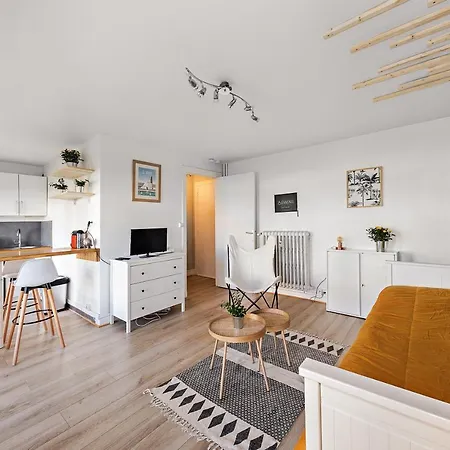 Studio De Charme - Hyper Centre Apartment