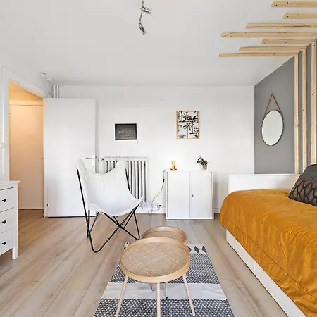 Studio De Charme - Hyper Centre Apartment